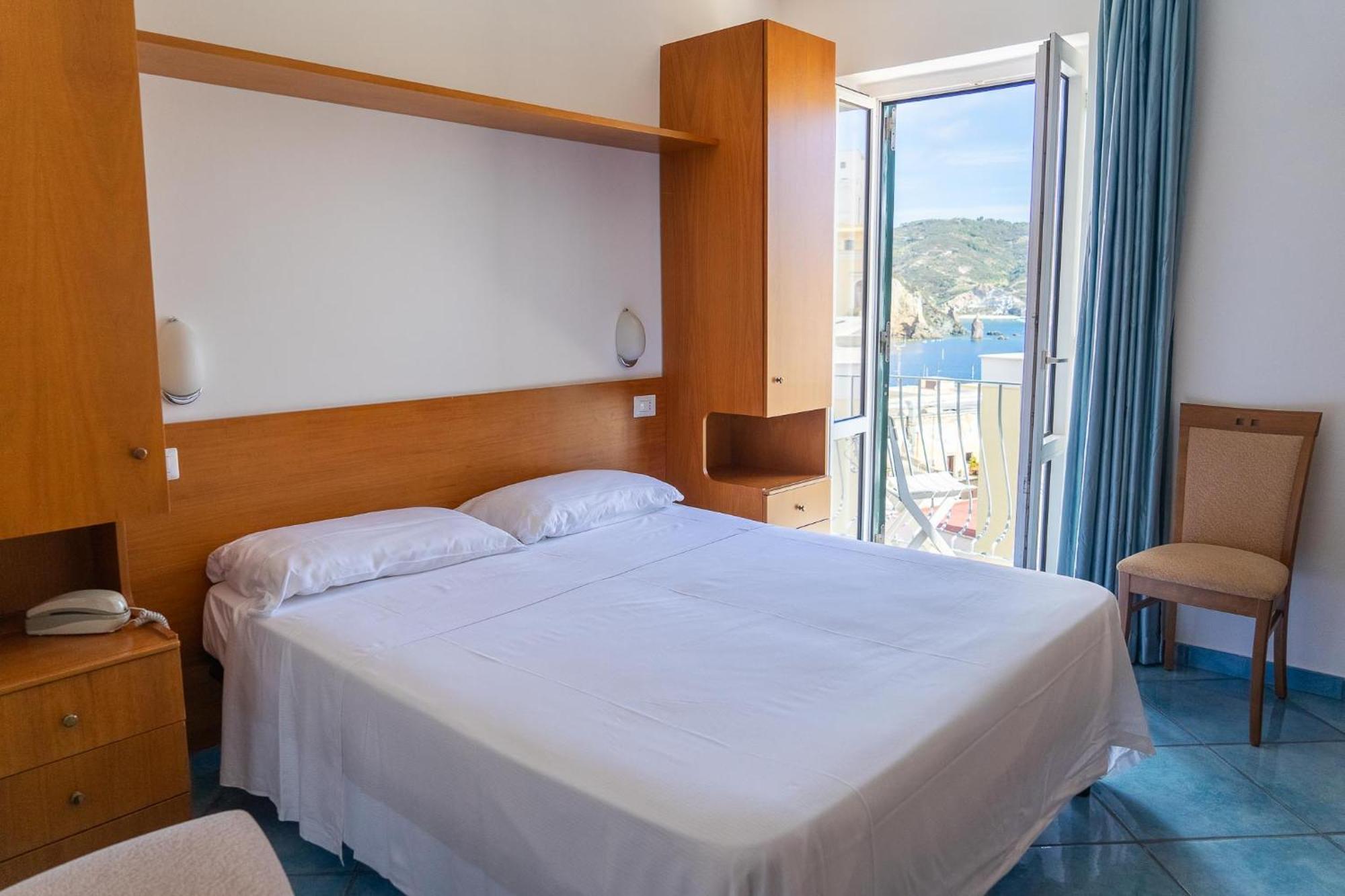 Hotel Bellavista Ponza Esterno foto